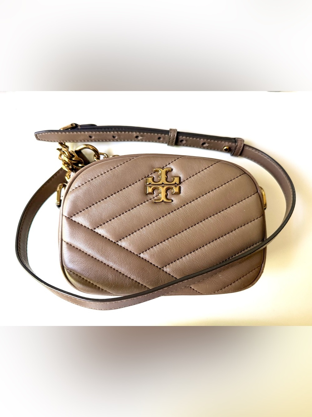 Tory Burch Kira Chevron Leather Camera Bag - Picture 7 of 9